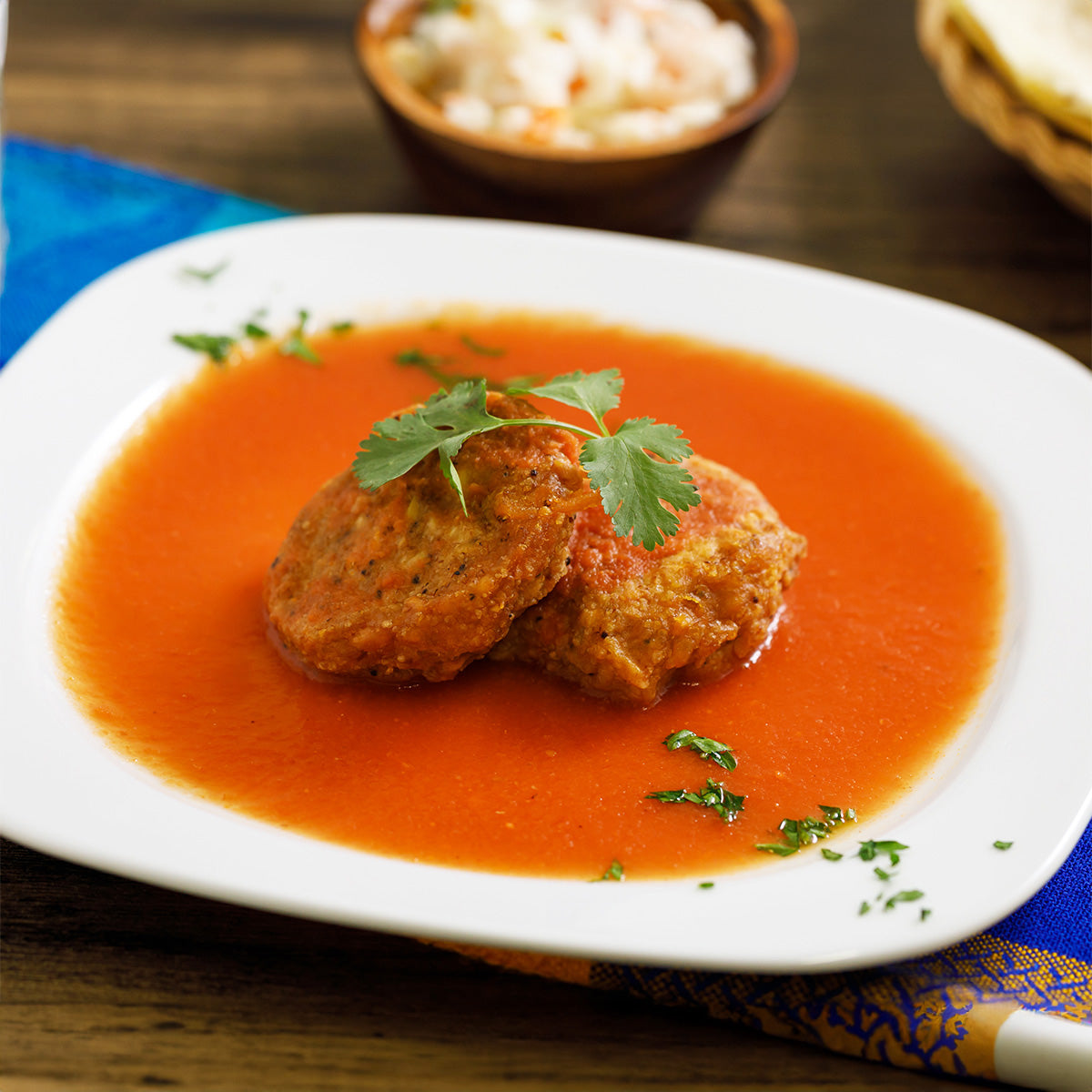 Tortas de Pollo con Amaranto en salsa de jitomate